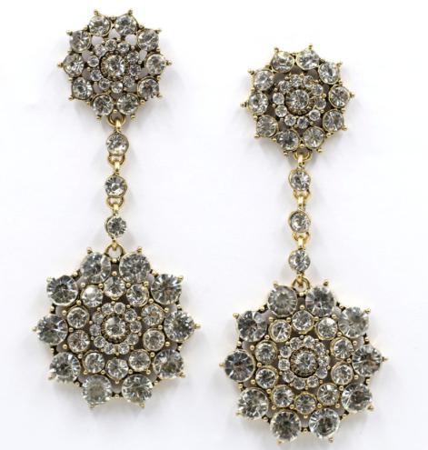 An oversized crystal encrusted double drop. Perfect for a glamorous night out. 