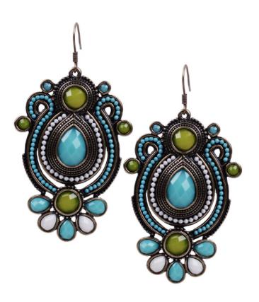 Oversized and pretty resin statement earrings set out in a bohemian vintage drop design. 