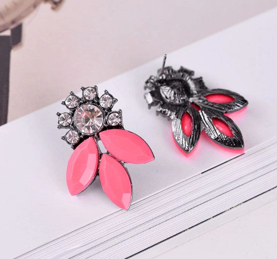 Crystal flower petal stud earring set in vintage black clasping. Very lightweight!