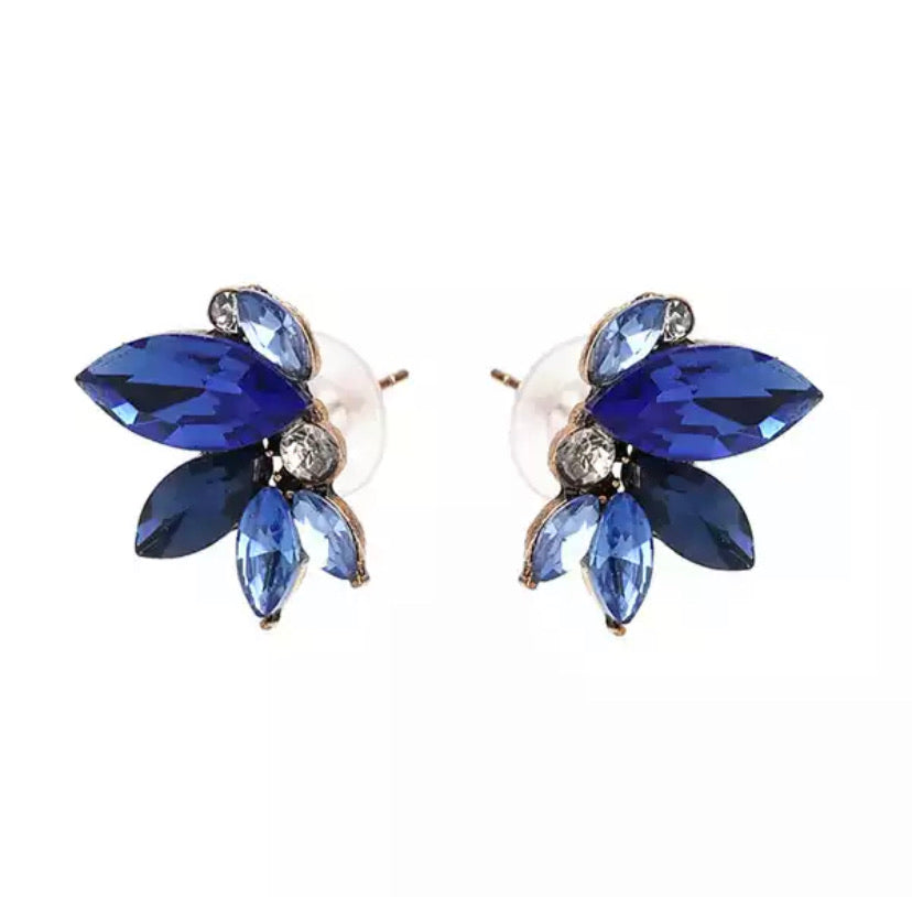 The prettiest little stud when you're wanting to dress up with a touch of colour but nothing too big.